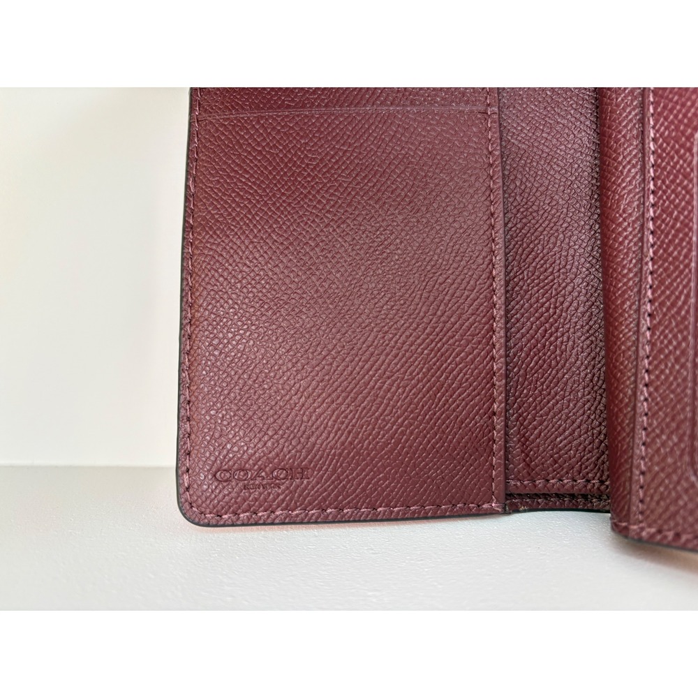 Coach #F11484 M Corner Zip Wallet Coral Crossgrain Leather Bifold Gold Logo - Picture 7 of 14
